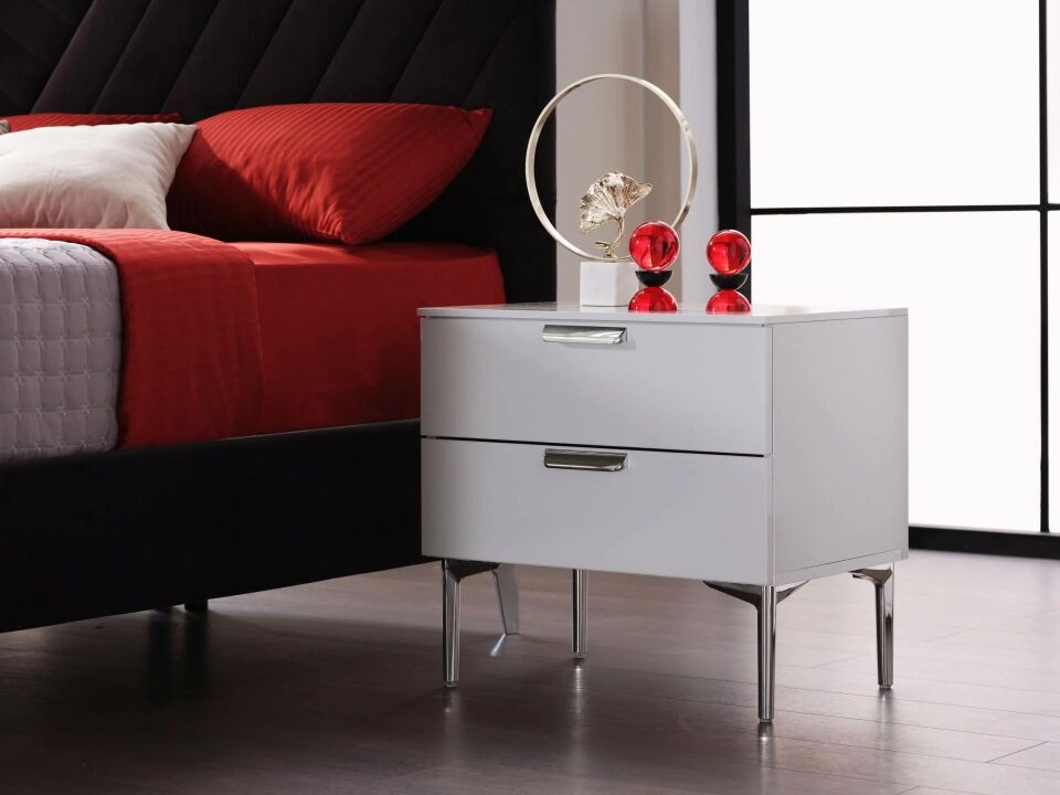 ARES KOMODİN